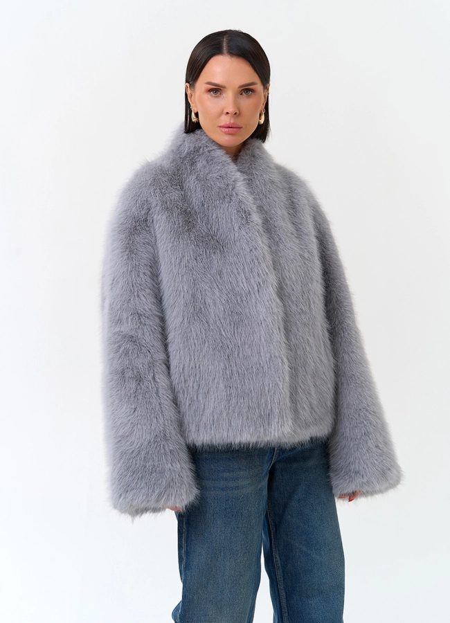 Женская короткая куртка из эко меха модель № 33944 универмаг малина