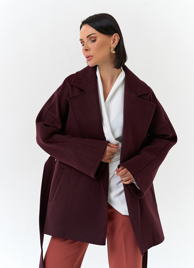 Женское укороченное пальто с английским воротником модель № 32640 в рассрочку