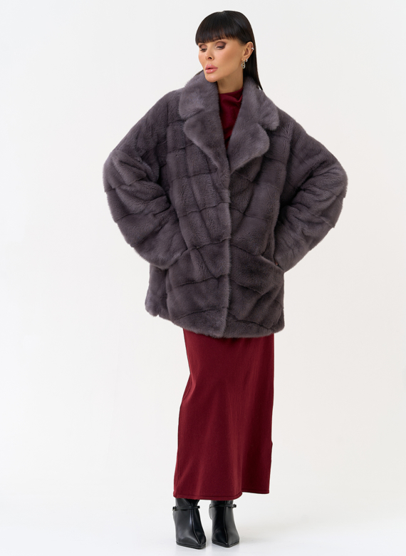 Шуба из меха норки с английским воротником