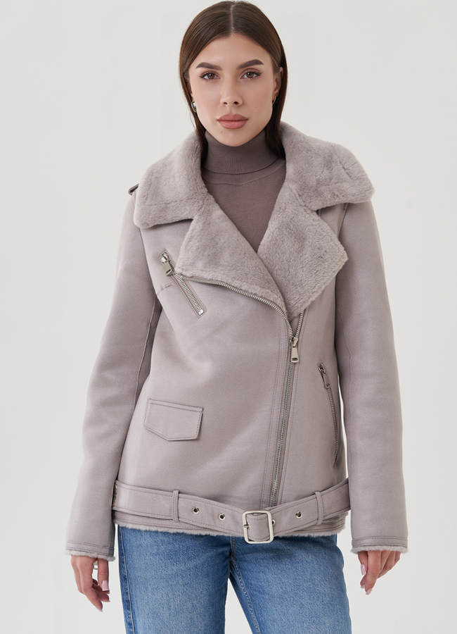 Дубленка из эко замши с английским воротником модель № 25406 меха малина