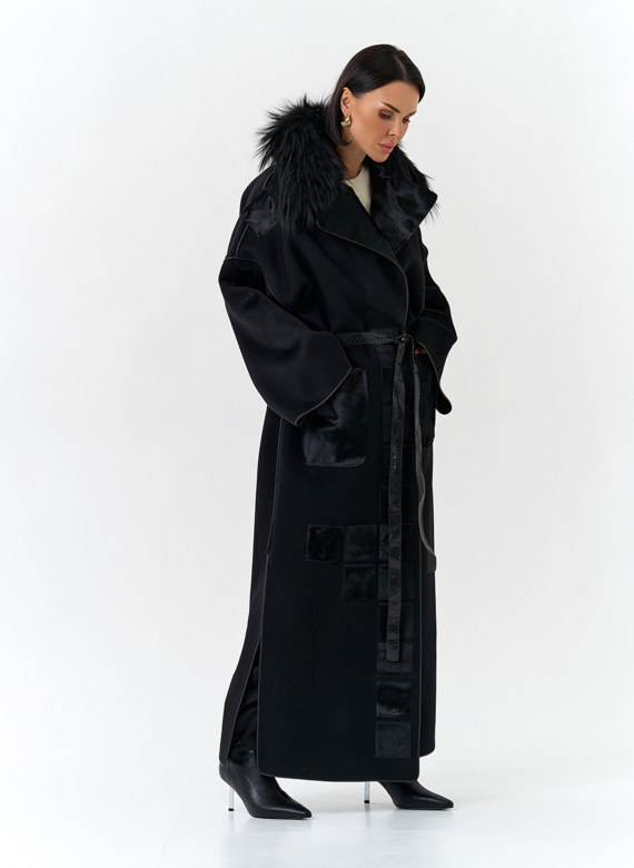 Женское длинное пальто с отделкой из меха лисы