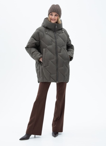 Женский удлиненный пуховик  капюшоном