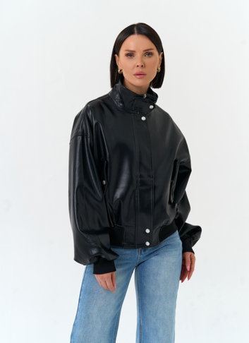 Женская куртка бомбер из эко кожи