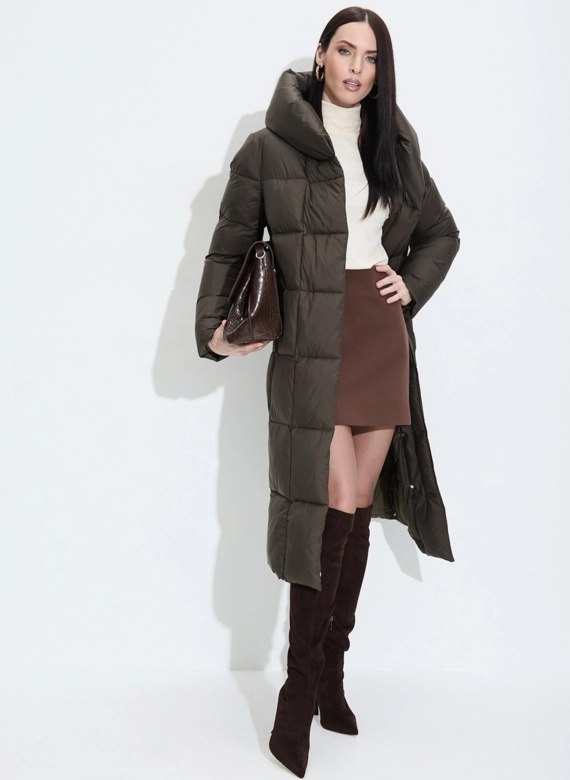 Женский пуховик с капюшоном фото