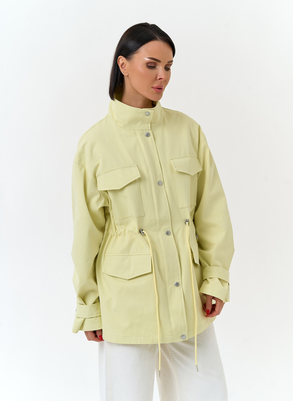 Женская ветровка с воротником стойкой