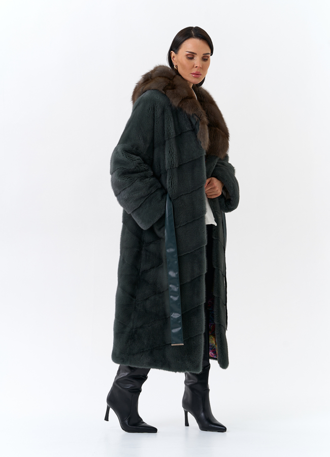 Шуба из меха норки с капюшоном из меха куницы модель № 31966 универмаг малина