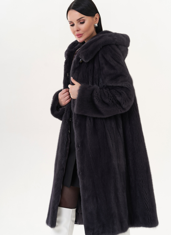 Шуба из норки классическая с капюшоном цвете графит