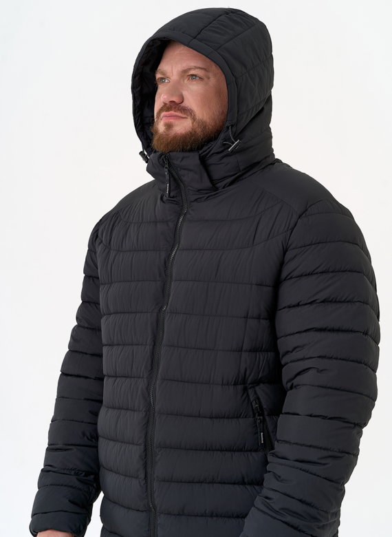 Мужской пуховик черного цвета
