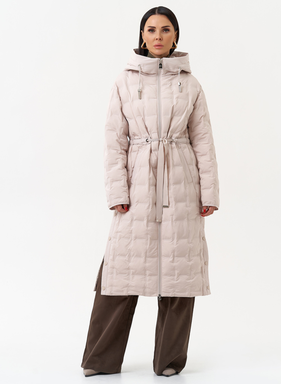 Женское утепленное пальто с капюшоном