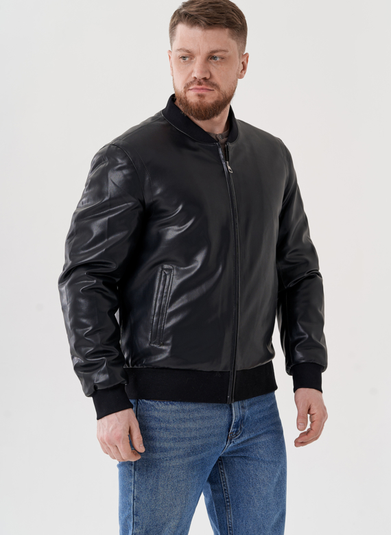 Куртка бомбер черного цвета 