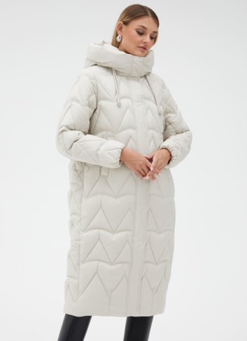 Женский светлый пуховик