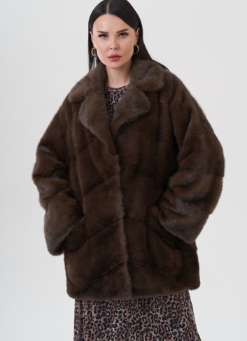 Шуба из норки с английским воротником 