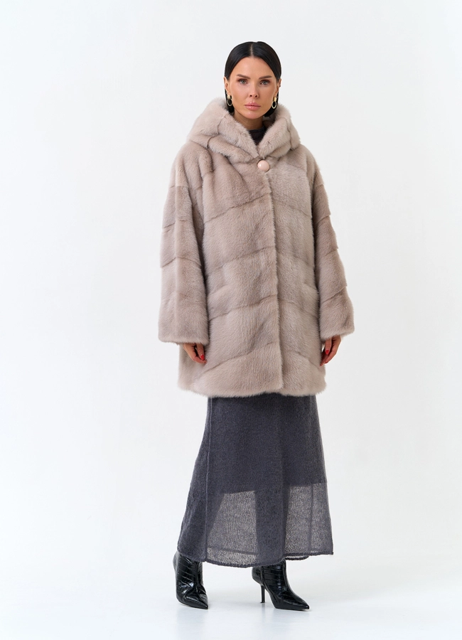 Шуба из норки с капюшоном модель № 27576 в кредит фото