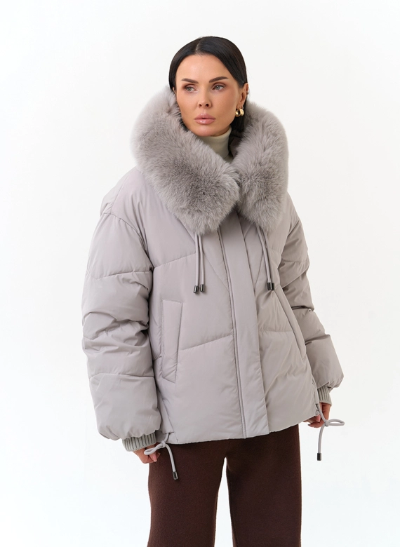 Женская куртка с капюшоном фото